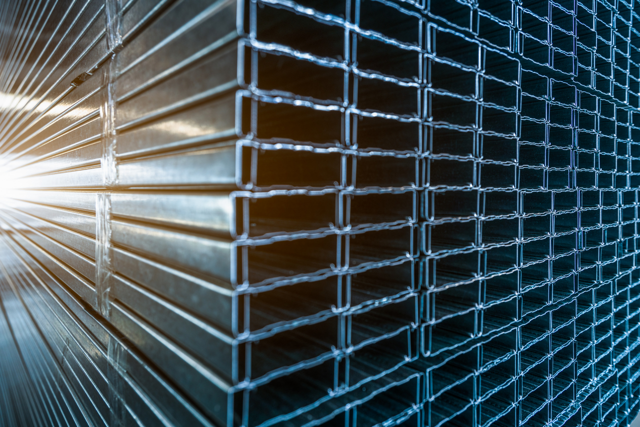 Profil stalowy – niezastąpiony element konstrukcji w budownictwie i przemyśle